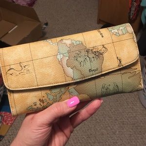 World map wallet